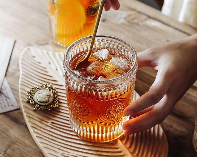 Ventosas de cristal helado con solábrido en relieve para agua de café 0