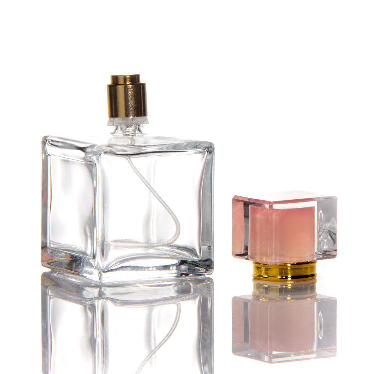 Botellas de perfume hexagonales cuadradas de 30 ml, 50 ml y 100 ml con tapa de cristal con pulverizador de bomba en botella de vidrio