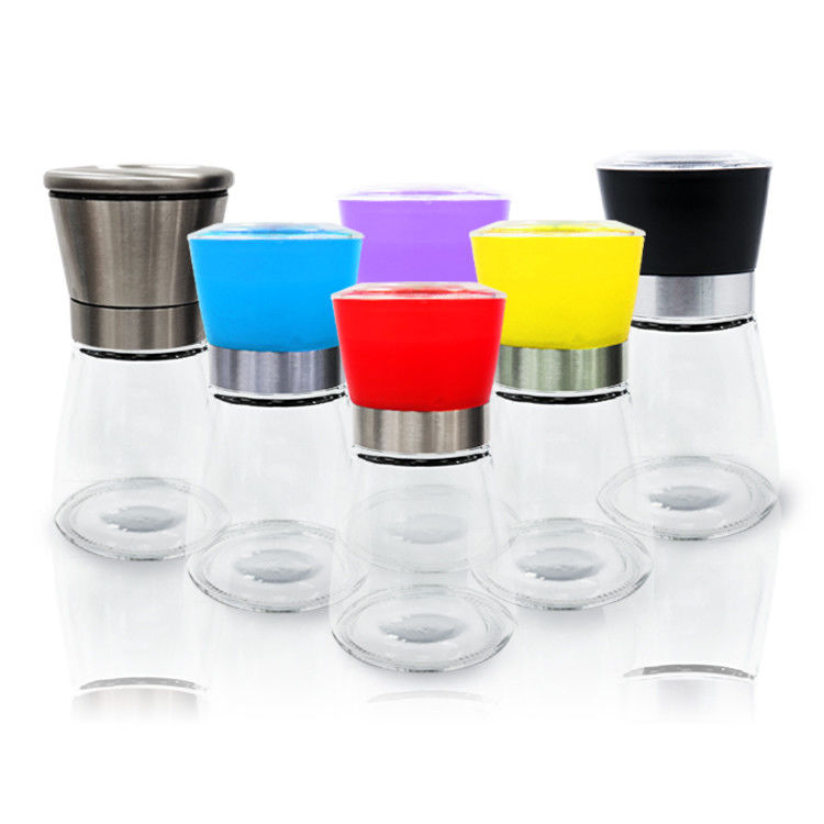 Top Quality 2 oz 4 oz Condimentos Pimienta Shaker Redondo 4 oz Especias Jarrón de vidrio con tapa de metal