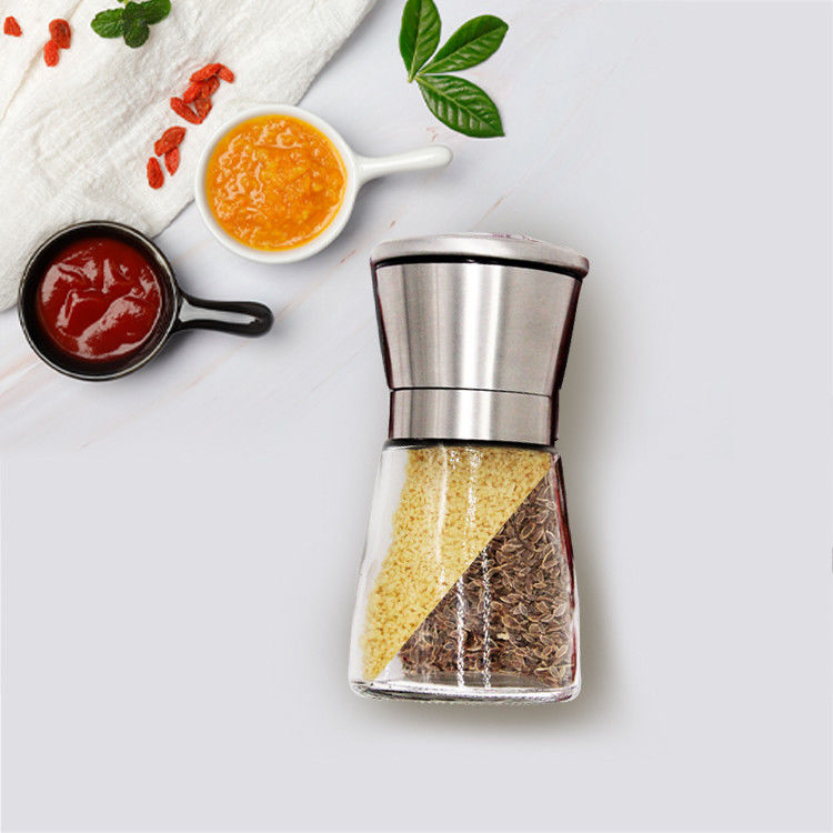 Top Quality 2 oz 4 oz Condimentos Pimienta Shaker Redondo 4 oz Especias Jarrón de vidrio con tapa de metal