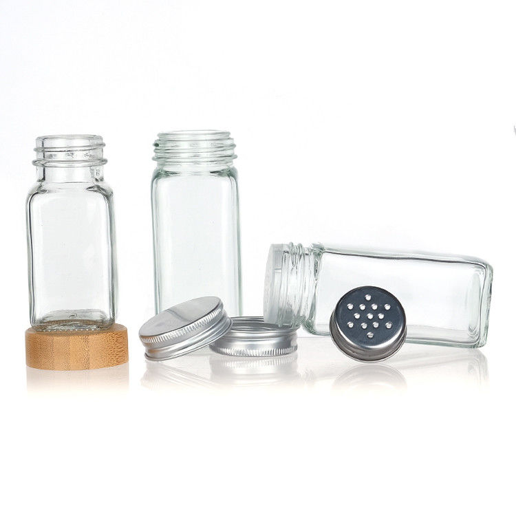 Jarrones de especias de vidrio de 90 ml con batidora Vertiendo tapa cuadrada 4 oz Jarrón de especias para cocina
