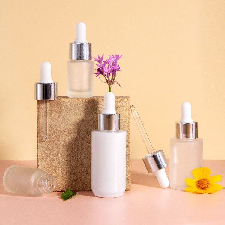 Cuidado de la piel personalizado Óleo esencial de suero Toner Contenedor de loción Embalaje 5ml Botellas de bomba de spray de vidrio cosmético