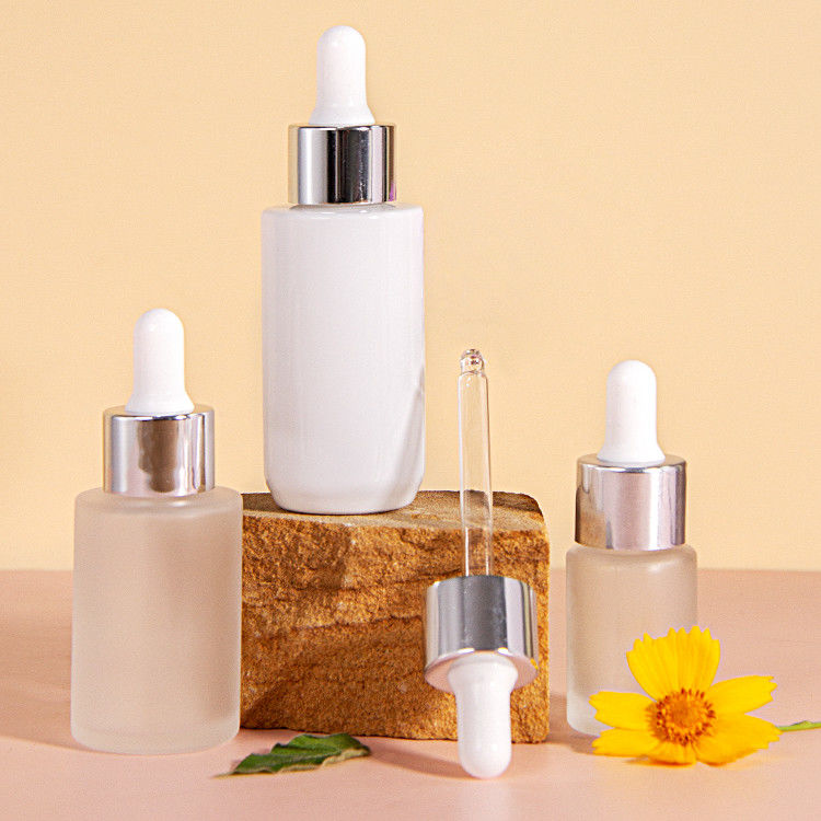 Cuidado de la piel personalizado Óleo esencial de suero Toner Contenedor de loción Embalaje 5ml Botellas de bomba de spray de vidrio cosmético
