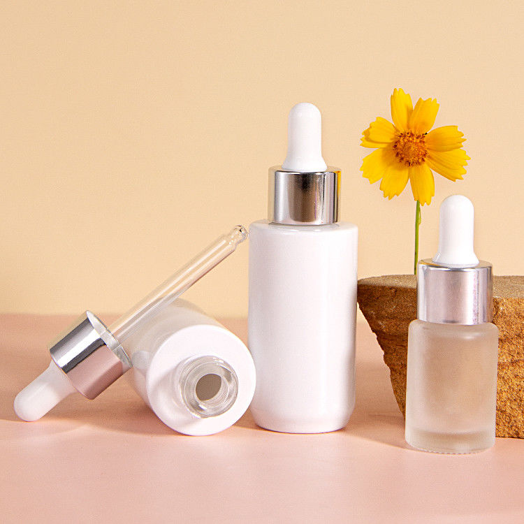 Cuidado de la piel personalizado Óleo esencial de suero Toner Contenedor de loción Embalaje 5ml Botellas de bomba de spray de vidrio cosmético